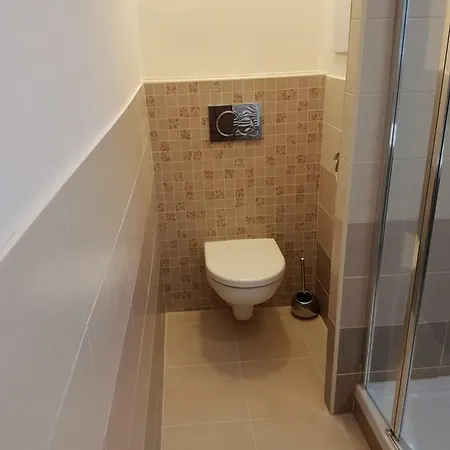 Apartman *